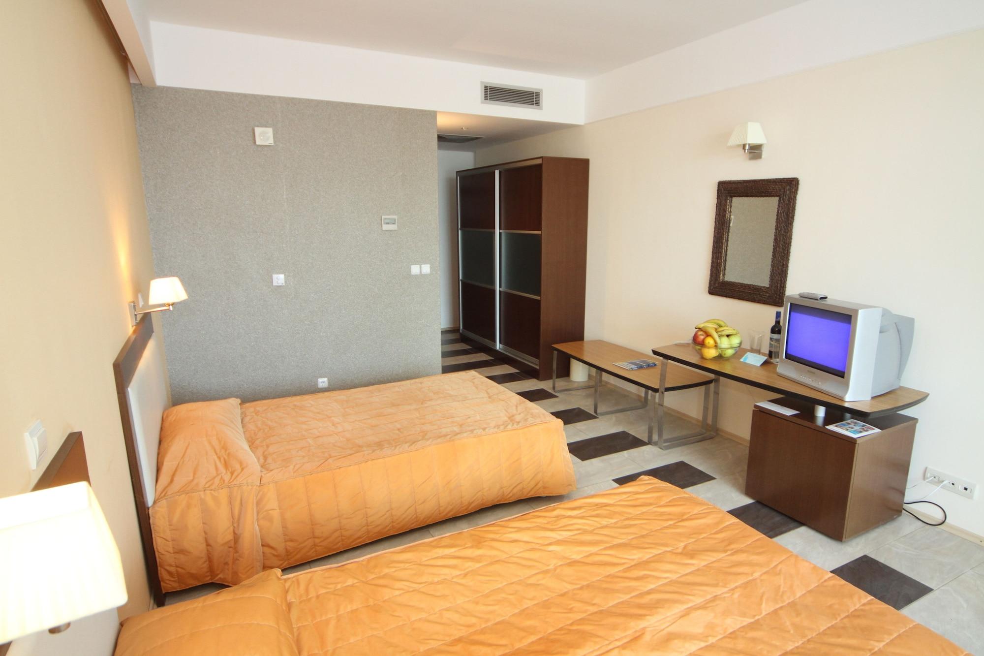 Hotel Arabella Beach Αλμπένα Εξωτερικό φωτογραφία